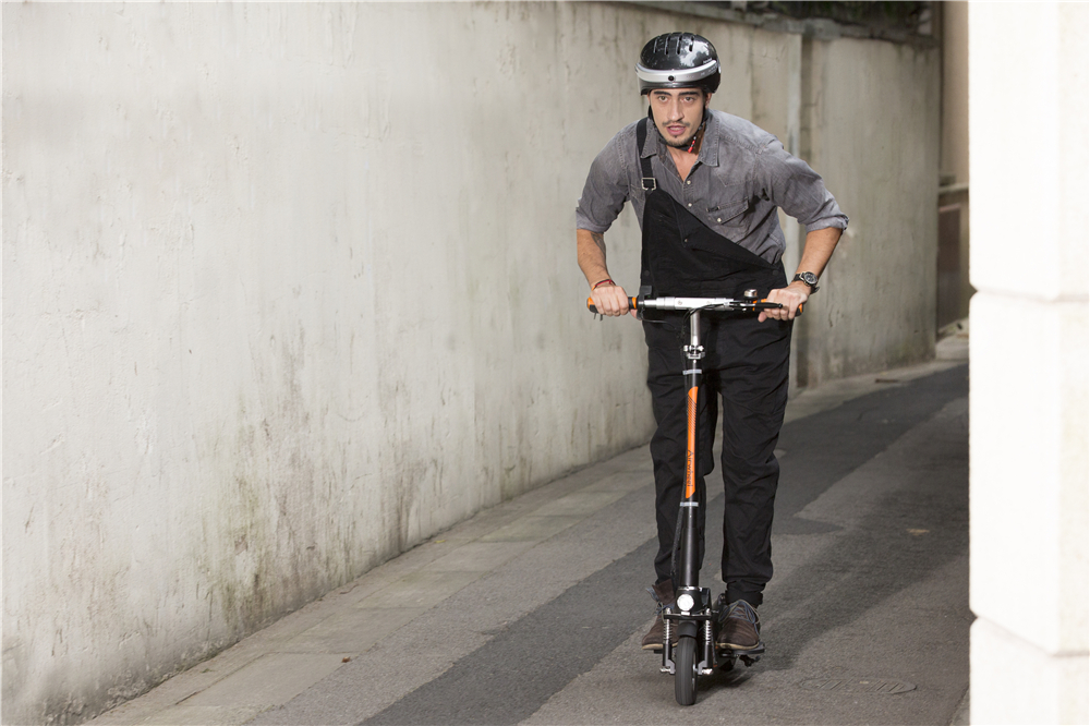 intelligent helmet with camera