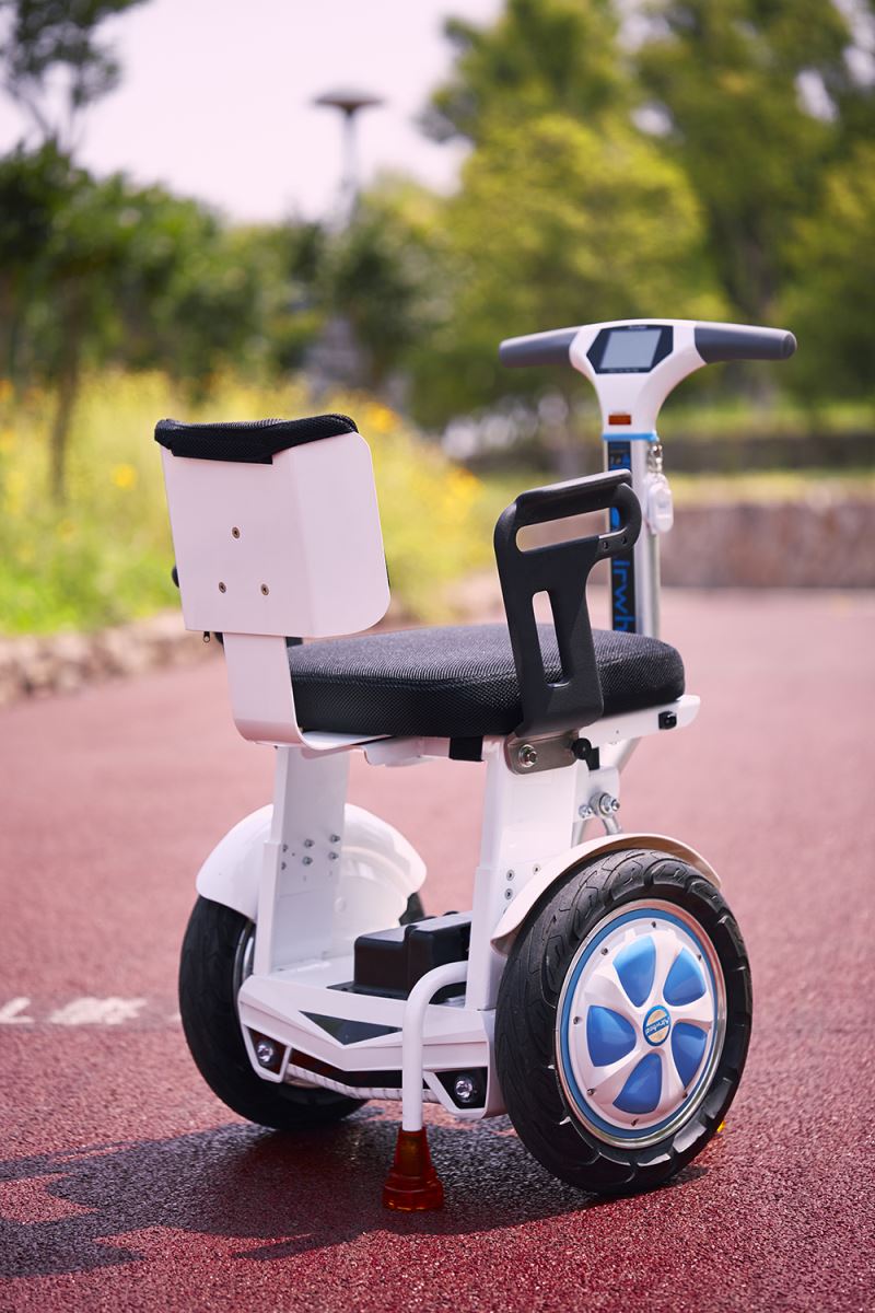 Airwheel A6T wheelchair with handlebar(6).