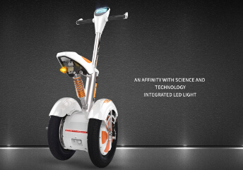 La soluzione è Airwheel A3, lo scooter elettrico autobilanciante, che promuove la rivoluzione della sua industria.