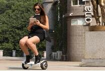 Airwheel S6 Mini Elektro Walkcar Reisen mit Ihnen nach London