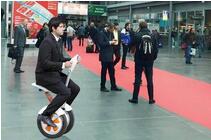 Лозунг Airwheel электрические ховерборд: поездки смарт и зеленый