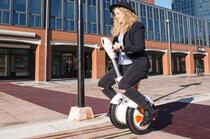 Die ausgezeichnete Charms Airwheel A3 Sitzhaltung Elektro-Roller