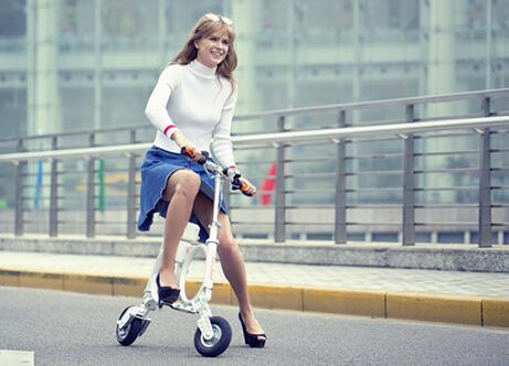 또한, Airwheel E3 스마트 e 자전거 업계에서 뛰어난 성능이 있다. 