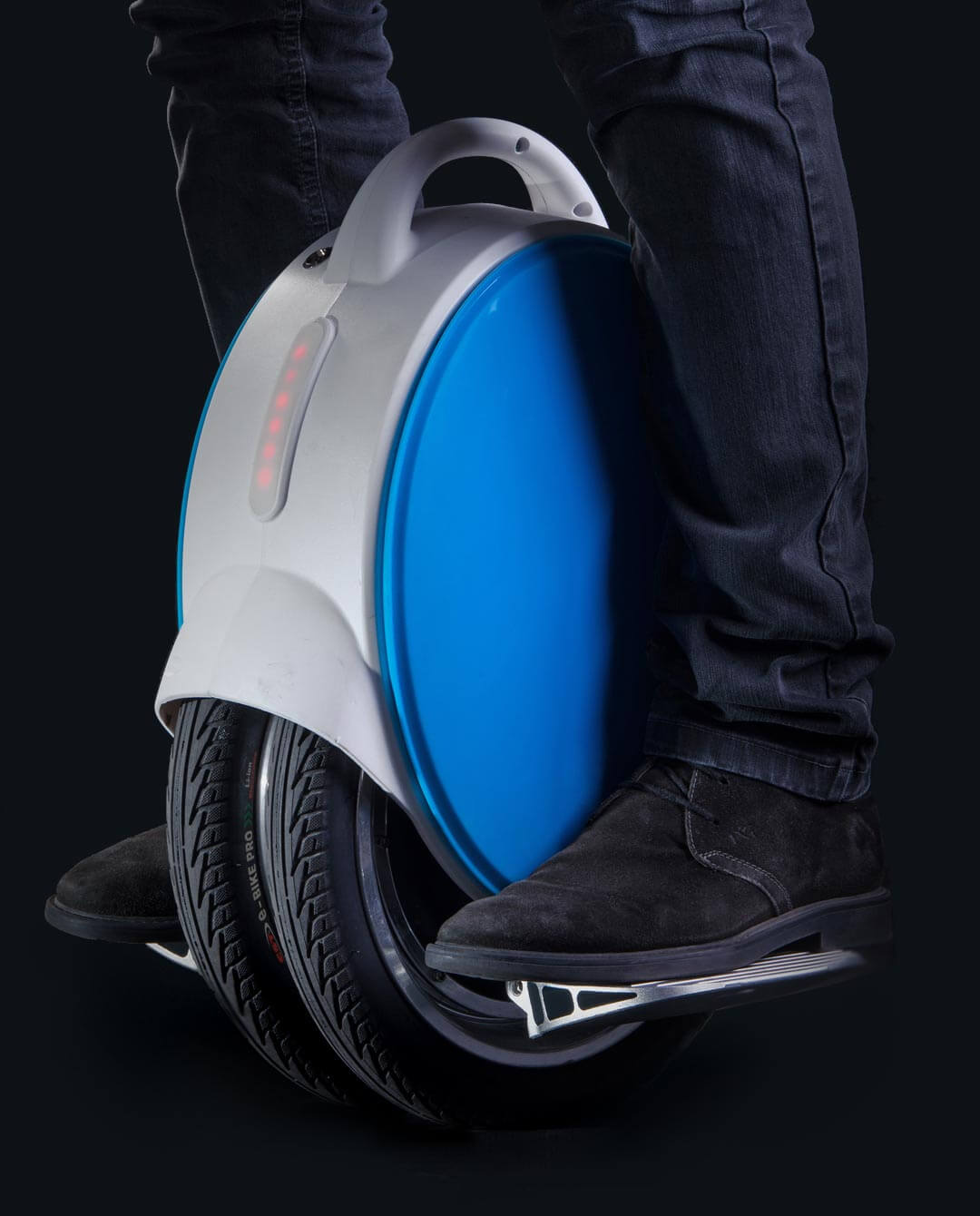 Airwheel Q5 dark backround