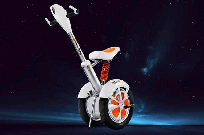 Mentre, Airwheel è coraggioso a innovare e pubblicato il suo primo attrezzata sella scooter elettrico A3.